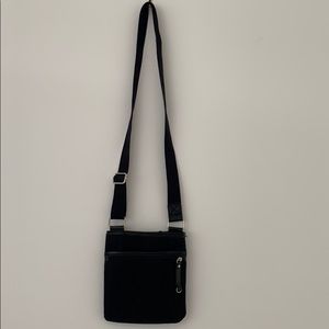 brand new black tommy hilfiger purse